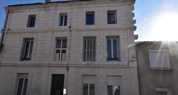  Property for Sale - Building with apartments - angouleme  